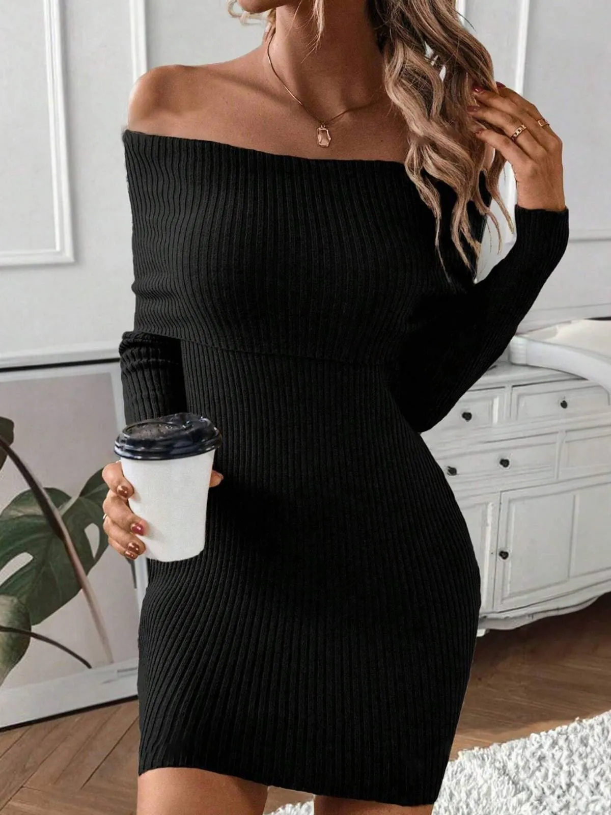 1970s Solid Off-Shoulder Ribbed Knit Dress