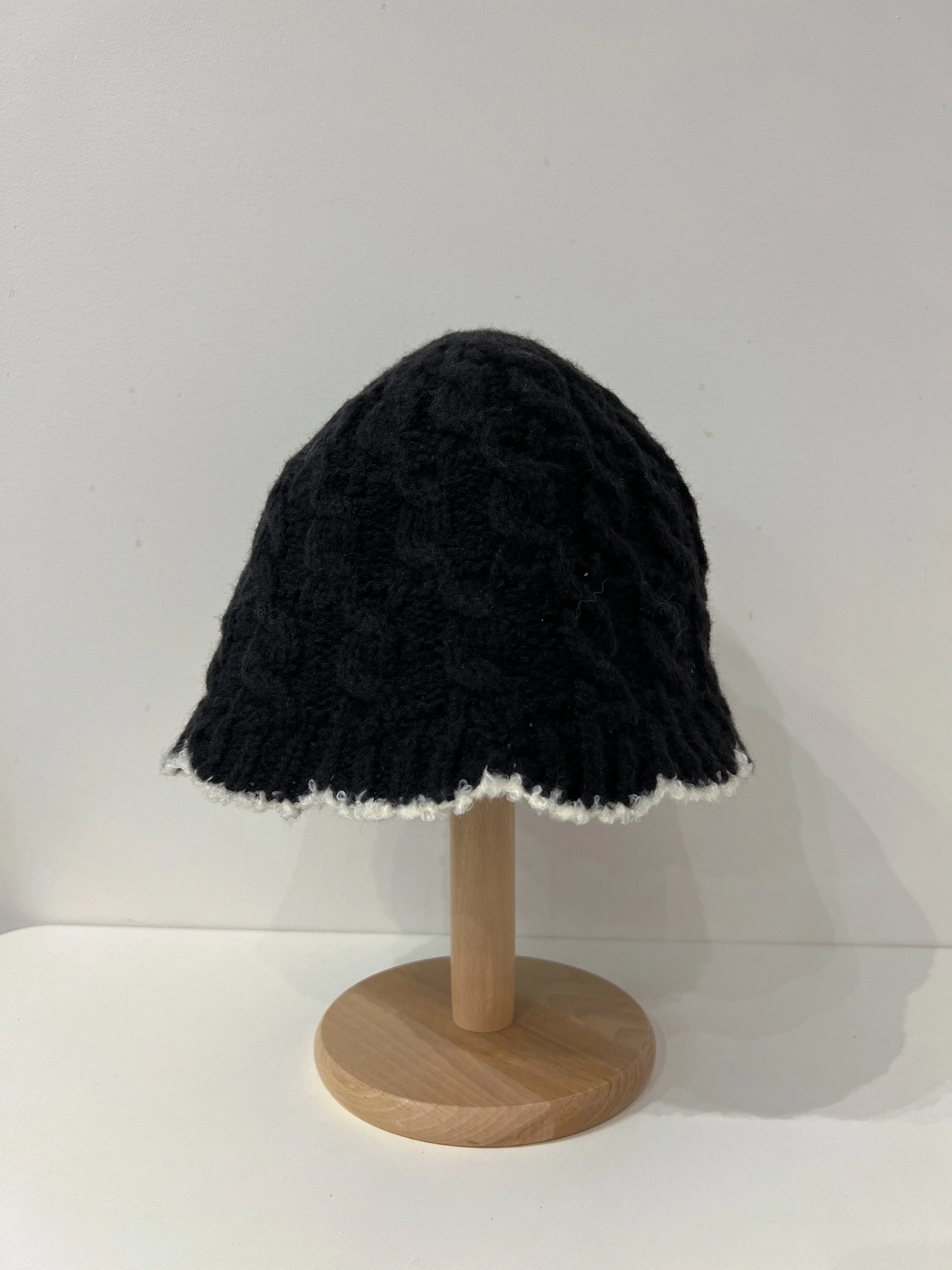 BBOKKA Cable knit bucket hat