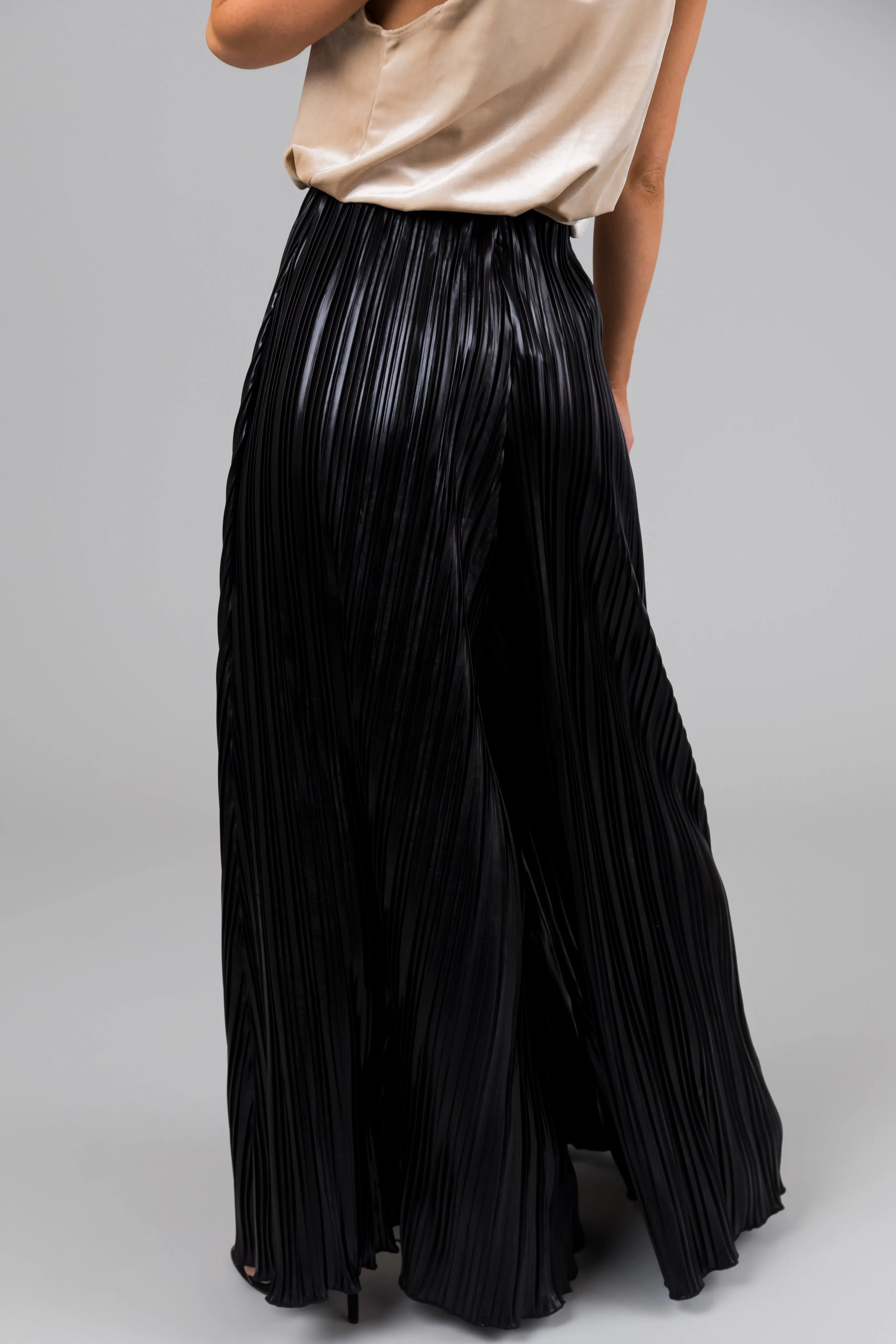 Black Metallic Pleated Flare High Waist Pants