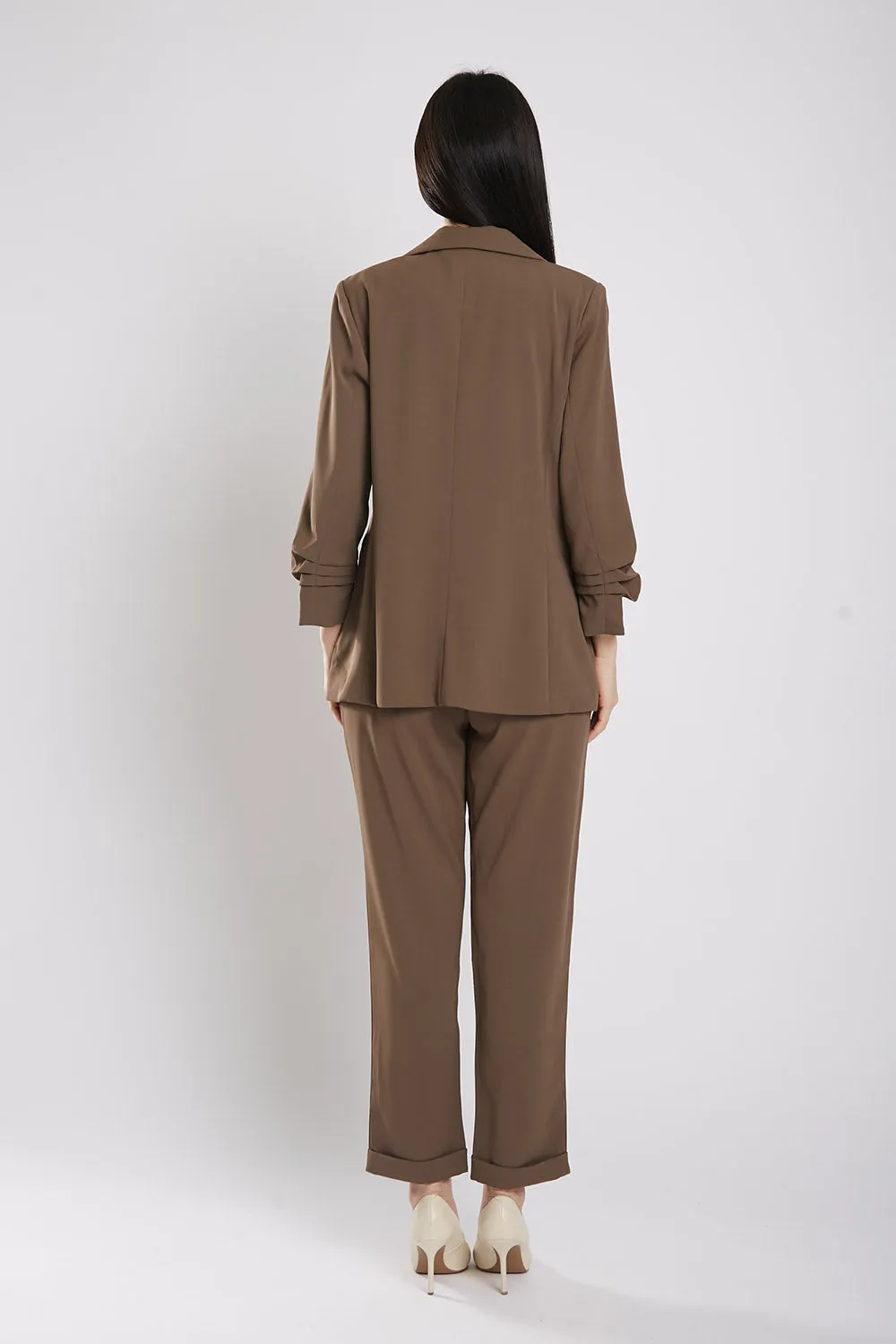 Carinne Tailored Pants in Coffee