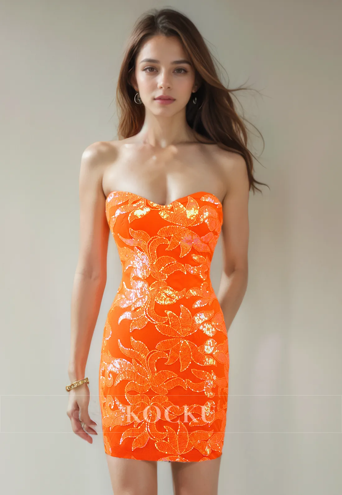 Chic & Modern Off-Shoulder Sleeveless Sparkly Party Homecoming Dress