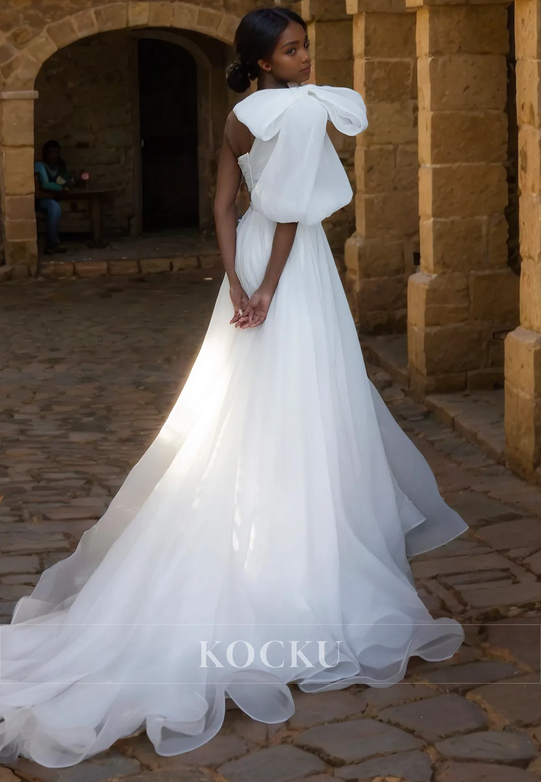 Chic & Modern One Shoulder A-Line Split Wedding Dress