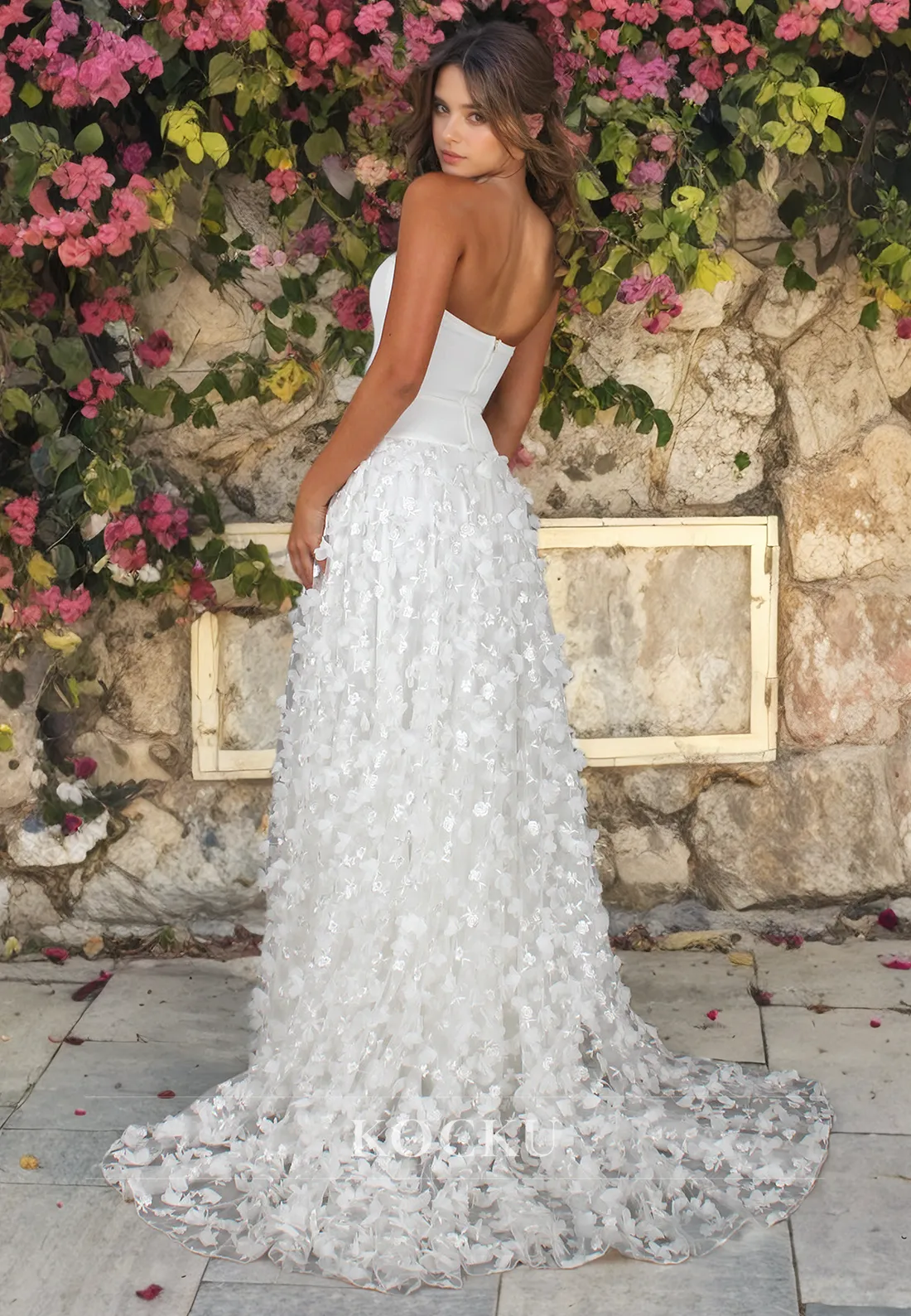 Chic&Modern Boho A Line Wedding Dress Sweetheart Bridal Dress with Train