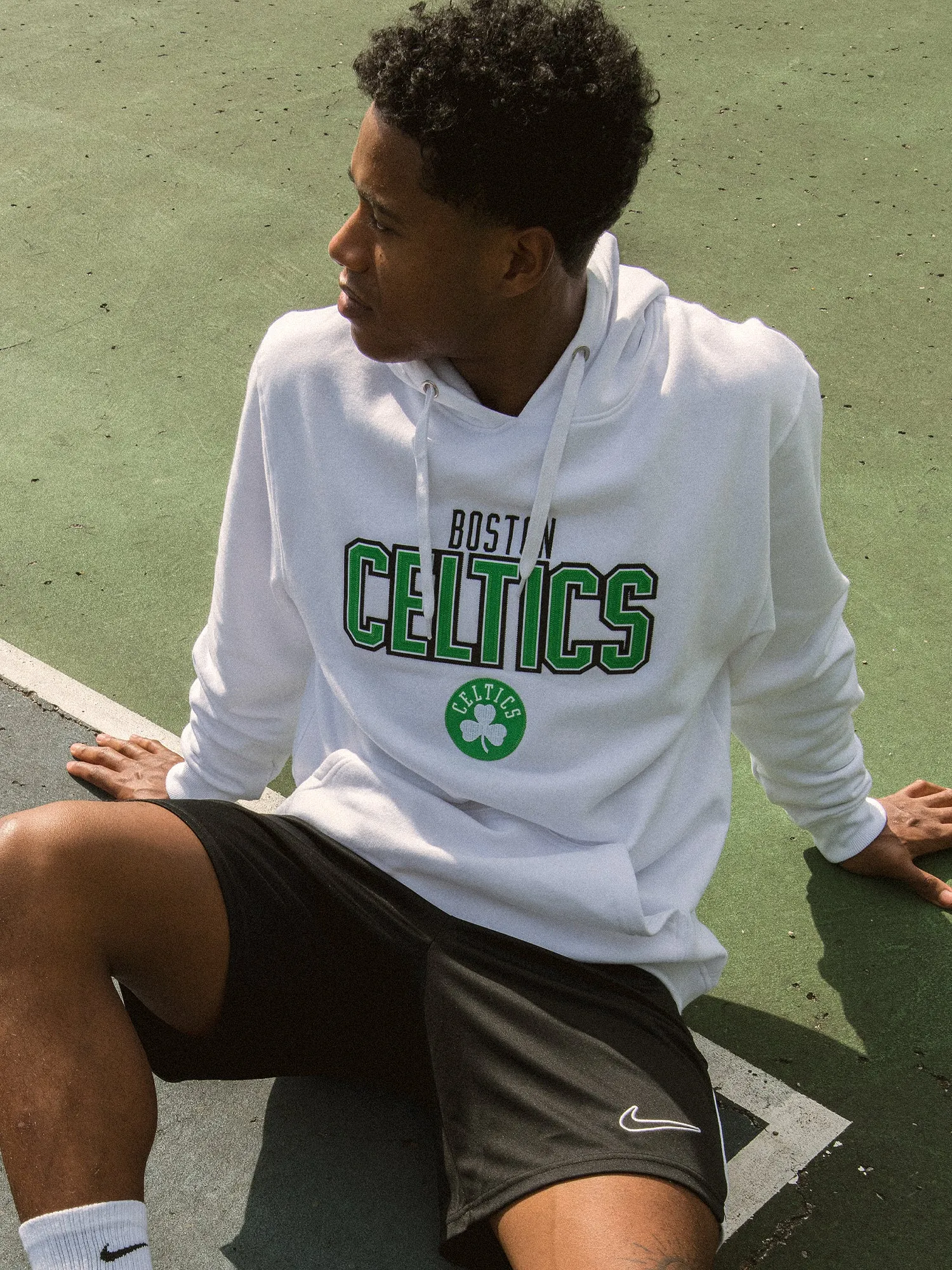 NBA BOSTON CELTICS HARDWOOD PULL OVER HOODIE