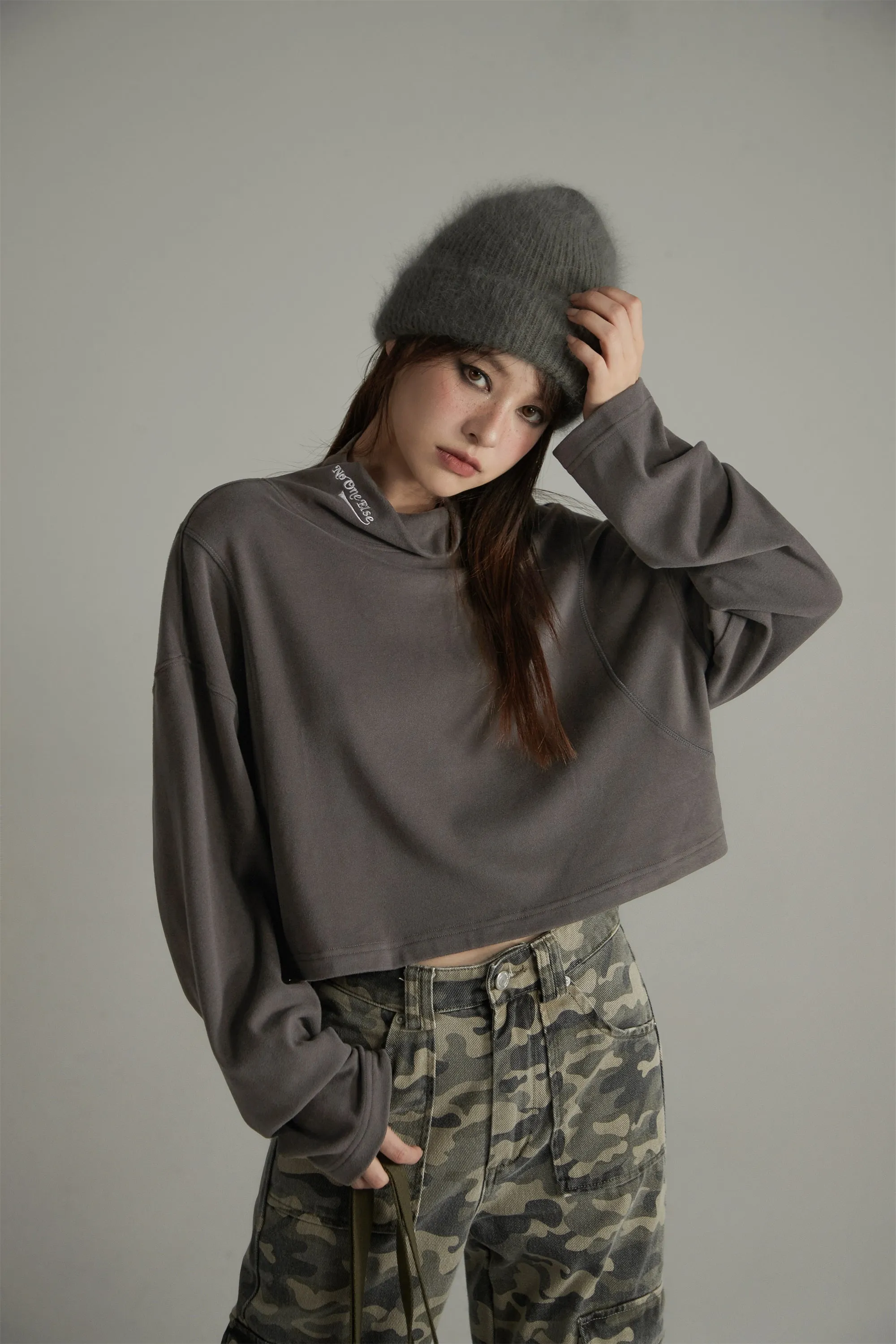 Wide Turtleneck Long-Sleeves Top